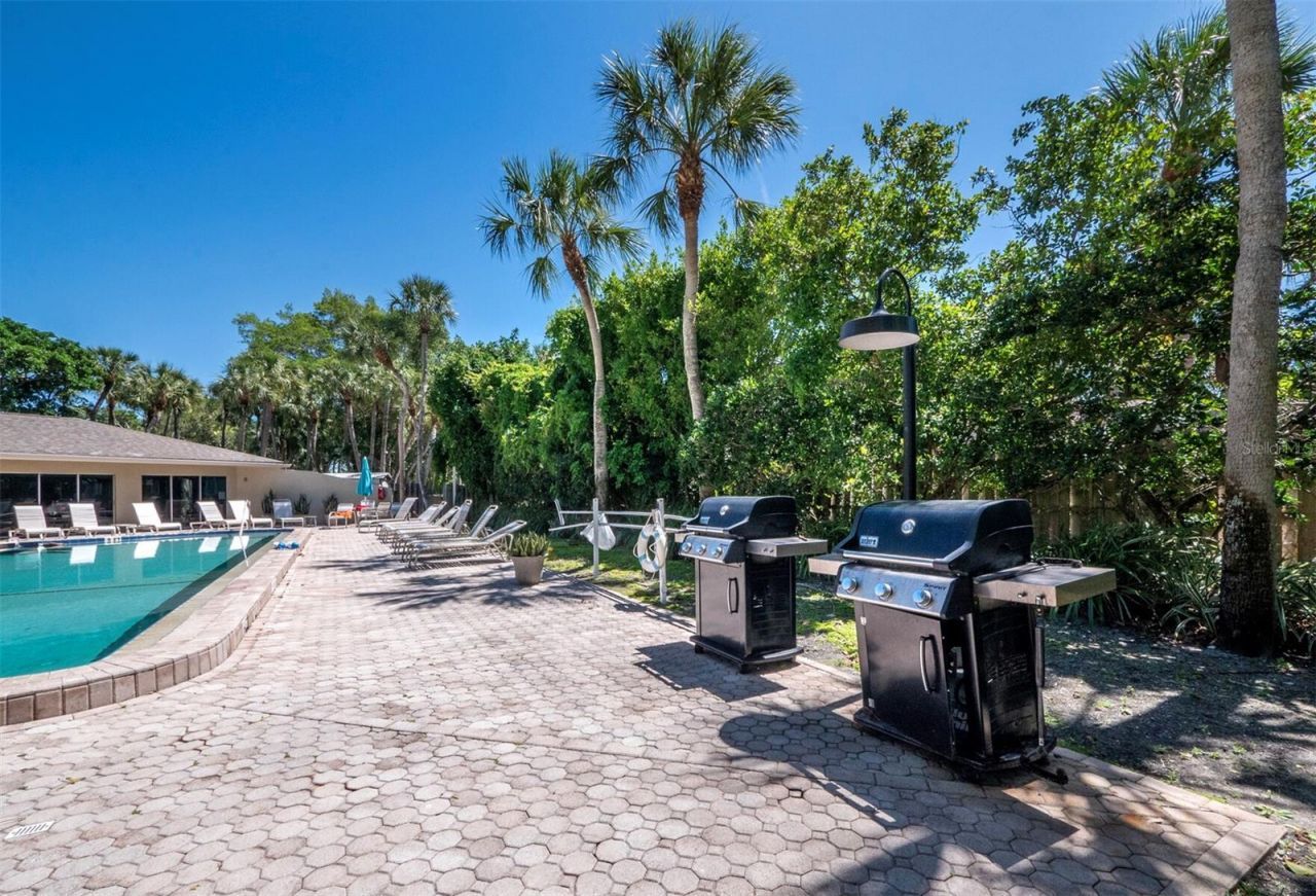 5260 Gulf Of Mexico Drive, Unit 413, Longboat Key, FL 34228 Photo