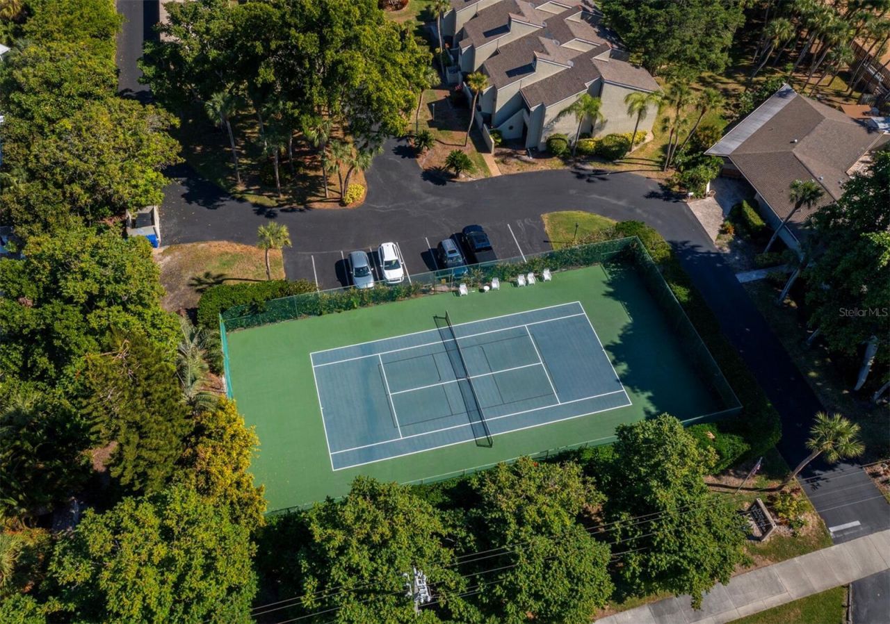 5260 Gulf Of Mexico Drive, Unit 413, Longboat Key, FL 34228 Photo