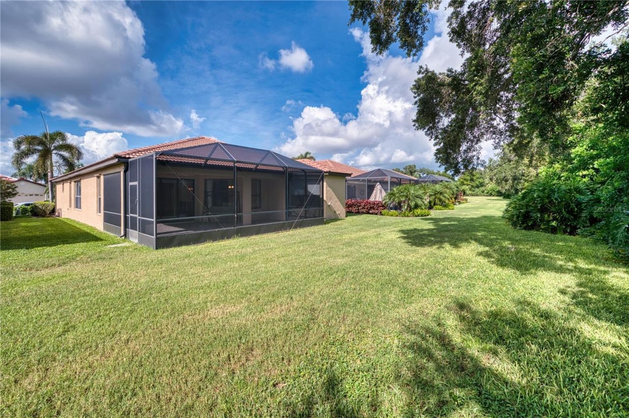 4252 Mackay Falls Terrace, Sarasota, FL 34243 Photo