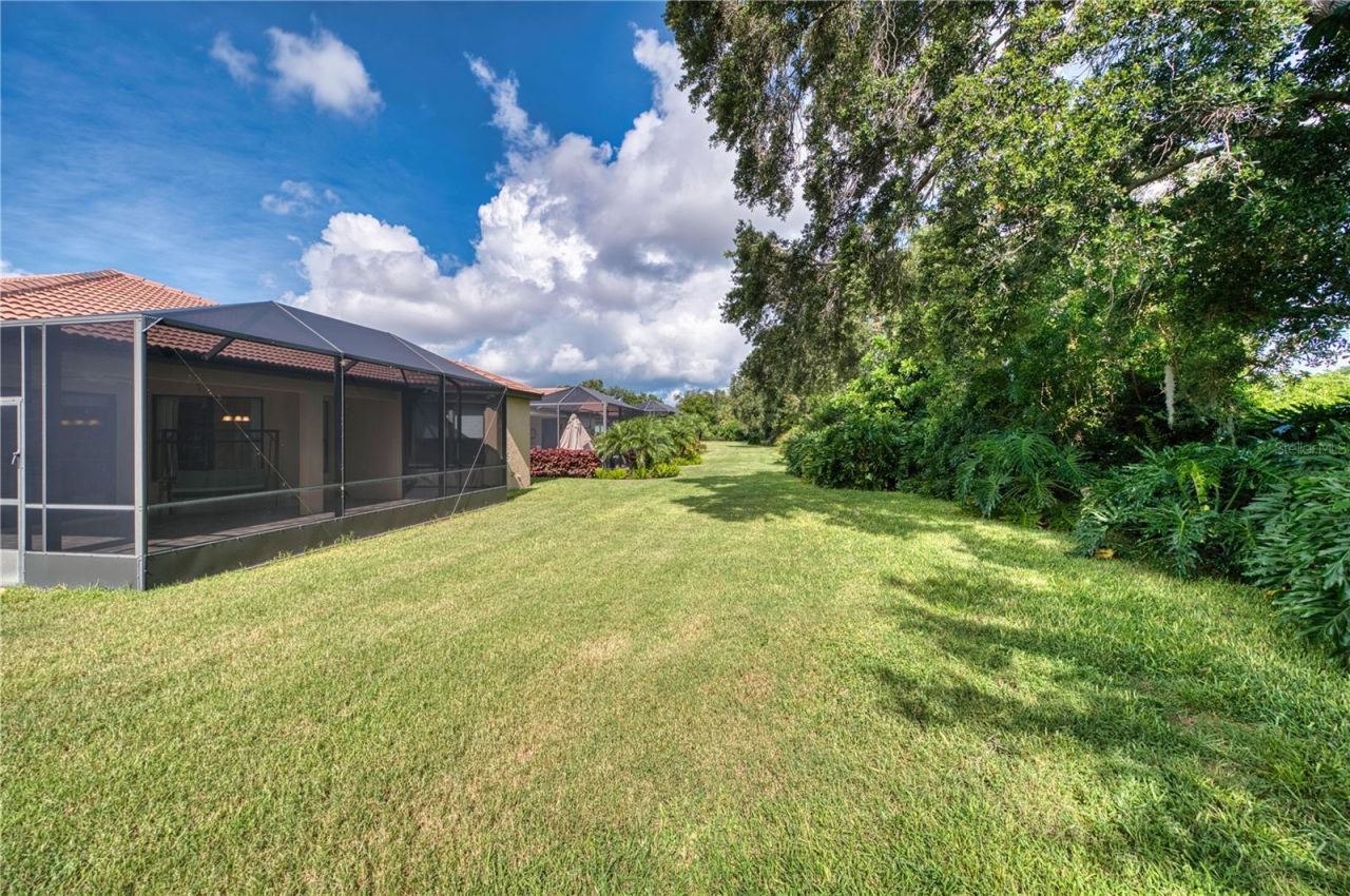 4252 Mackay Falls Terrace, Sarasota, FL 34243 Photo