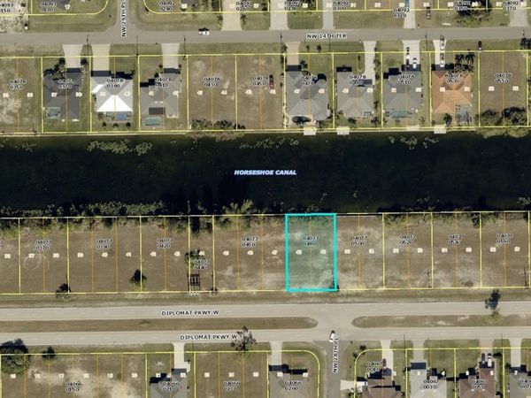 2829 DIPLOMAT PARKWAY W, CAPE CORAL, FL 33993