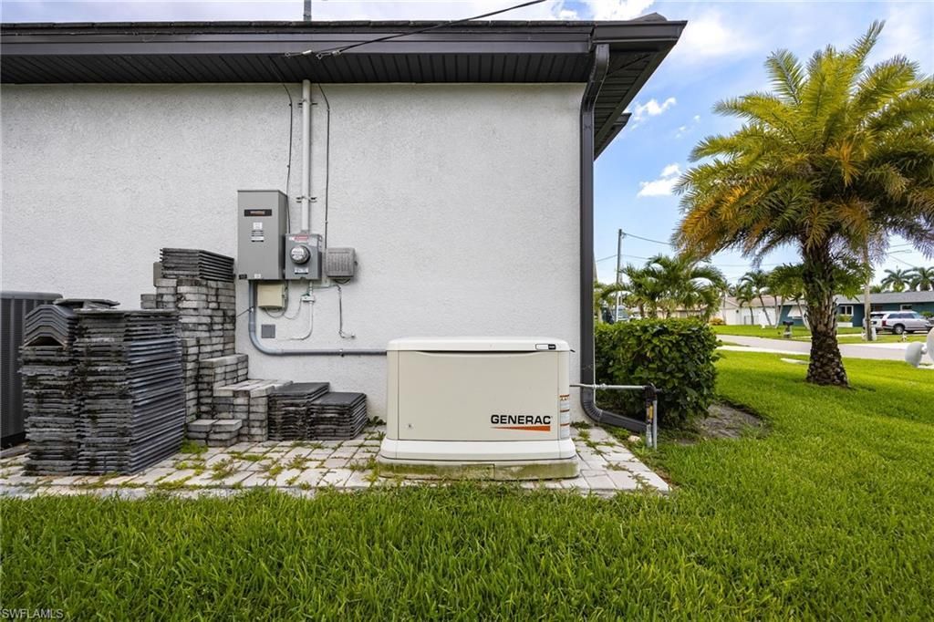 3619 SE 16th Pl , Cape Coral, FL 33904 Photo