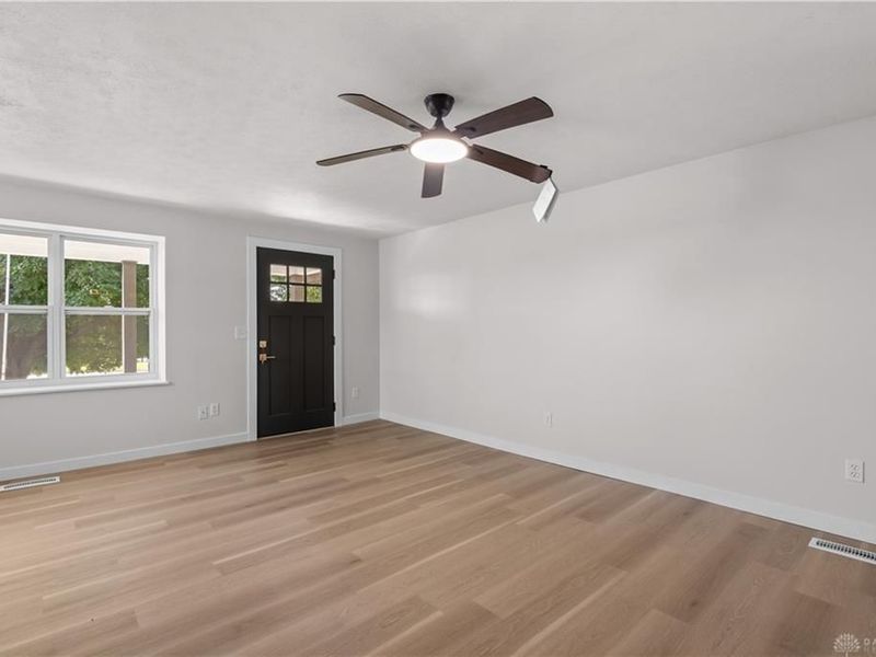 210 N Riley Boulevard, Franklin, OH 45005 Photo 4