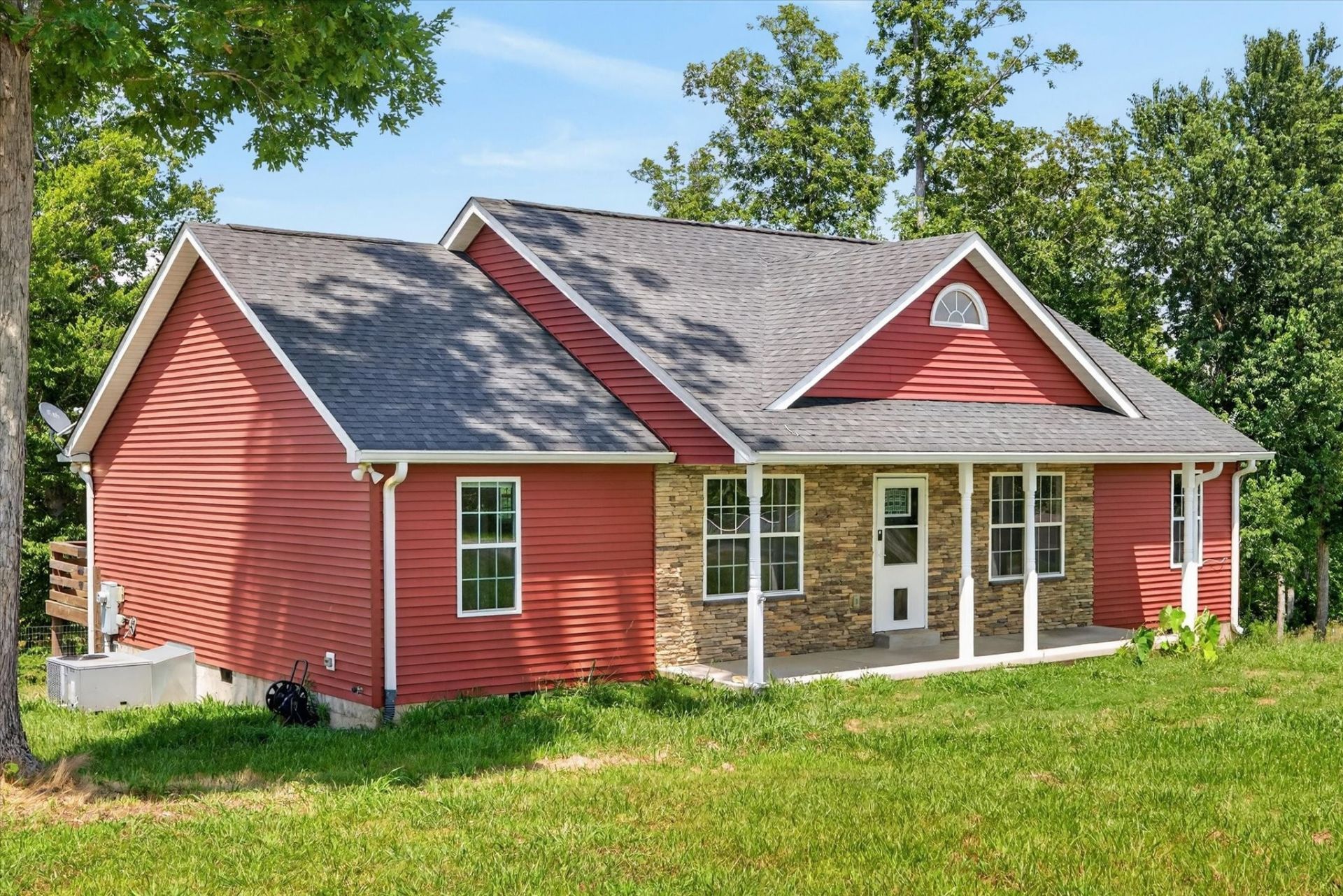171 High Point Rd , Erin, TN 37061 Main Photo