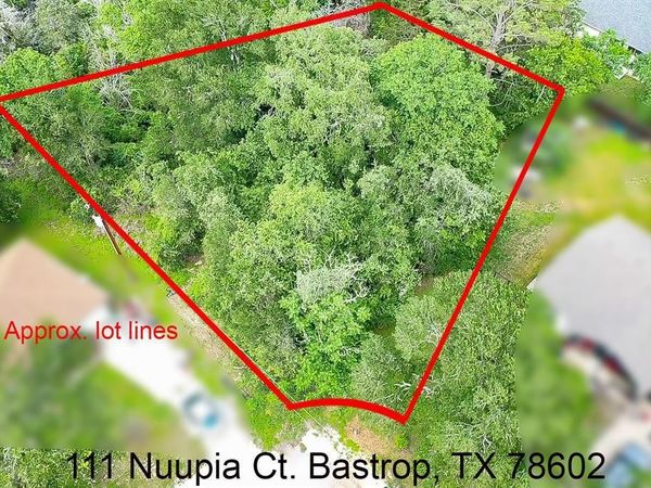 111 Nuupia CT, Bastrop, TX 78602