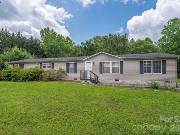 992 Brickyard Road, Horse Shoe, NC 28742