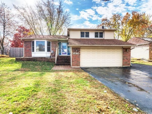585 Cambridge Way , Bolingbrook, IL 60440