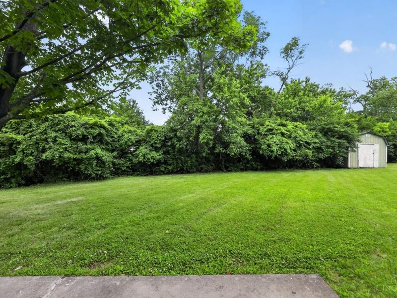 5406 Bluebird Lane, Cincinnati, OH 45239 Photo 16