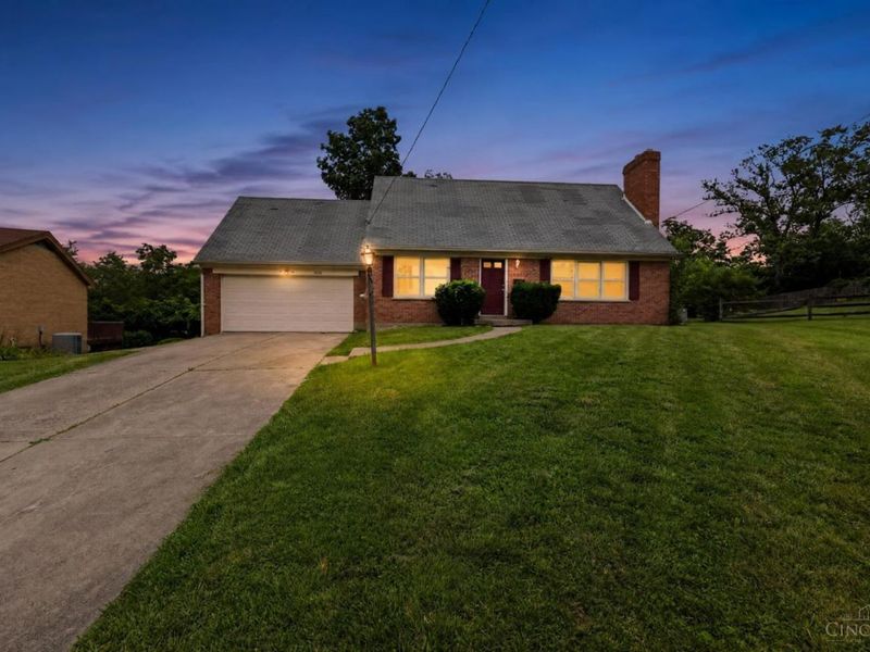 5406 Bluebird Lane, Cincinnati, OH 45239 Photo 8