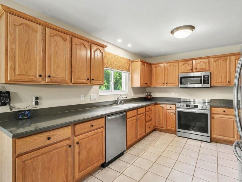 1754 Millbrook Lane, Miami Twp, OH 45140 Photo 10