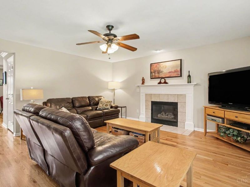 1754 Millbrook Lane, Miami Twp, OH 45140 Photo 4