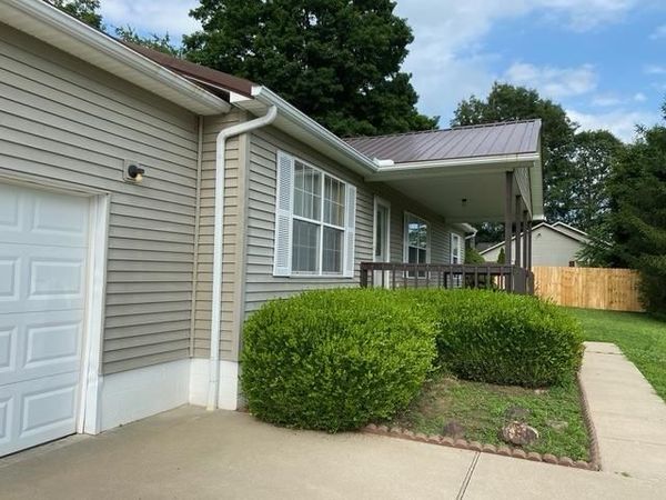 24 Ramey Court, Wayne, WV 25570