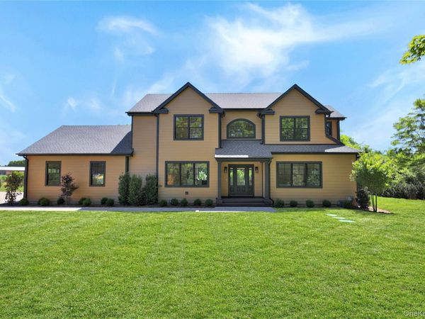 22 Tuthills Lane, Jamesport, NY 11947