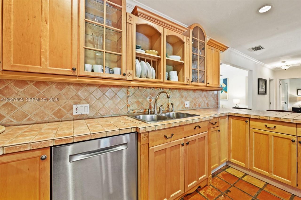 4054 Bonita Ave , Miami, FL 33133 Photo