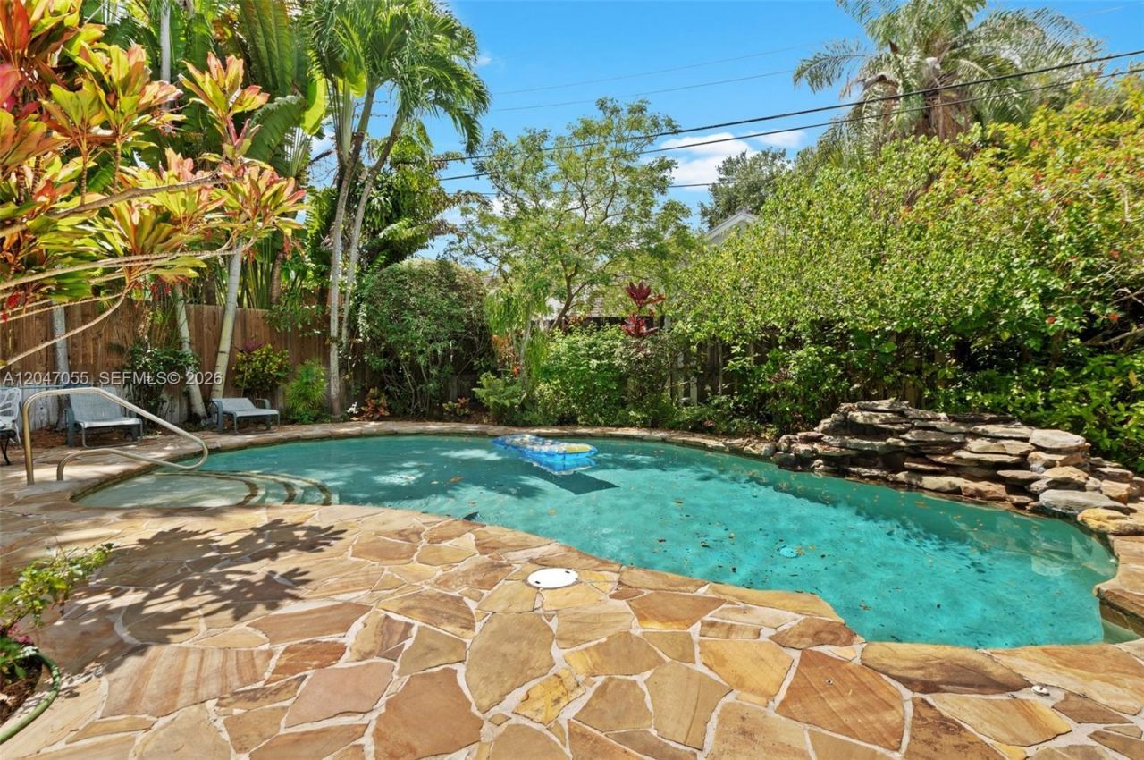 4054 Bonita Ave , Miami, FL 33133 Photo