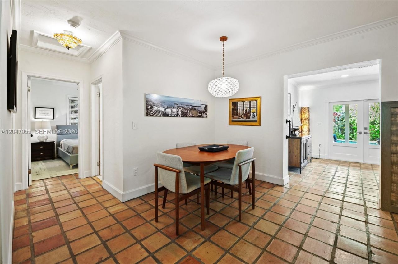 4054 Bonita Ave , Miami, FL 33133 Photo