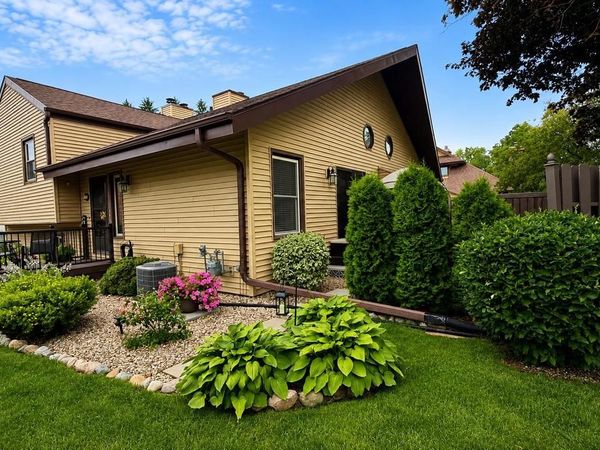 1385 W 18TH AVENUE, Unit 2, Oshkosh, WI 54902