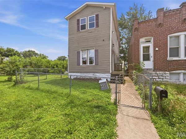 8422 Michigan Avenue, St Louis, MO 63111