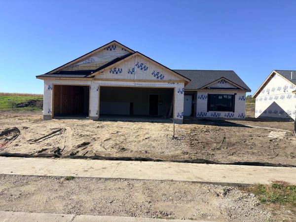 321 Falcon Run, Eagle Lake, MN 56024