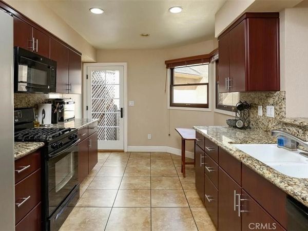 1106 Oceanaire, Unit 18, San Luis Obispo, CA 93405