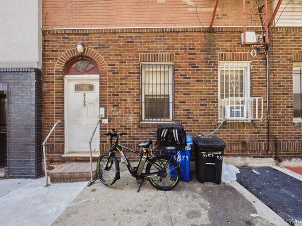3159 Villa Avenue, Bronx, NY 10468