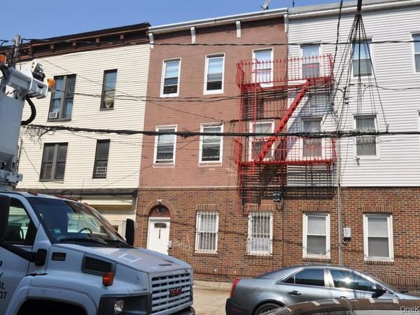 3159 Villa Avenue , Bronx, NY 10468