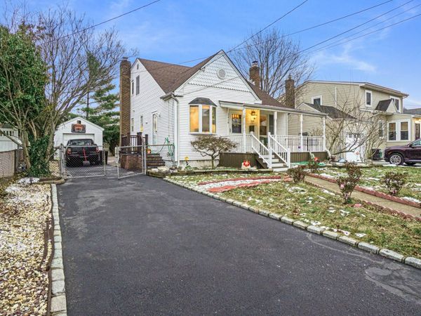 2496 Camp Avenue , North Bellmore, NY 11710