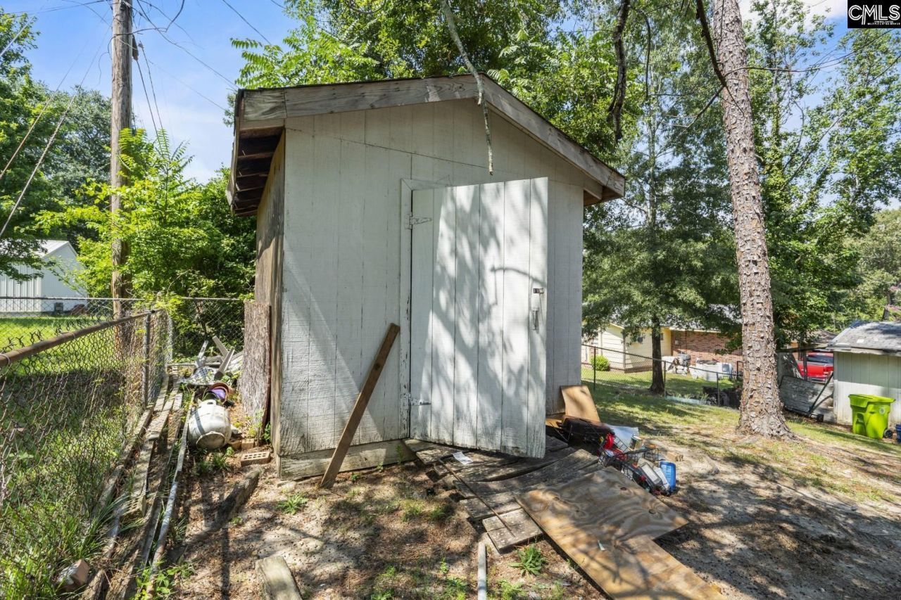 203 Luther Road  Photo 31