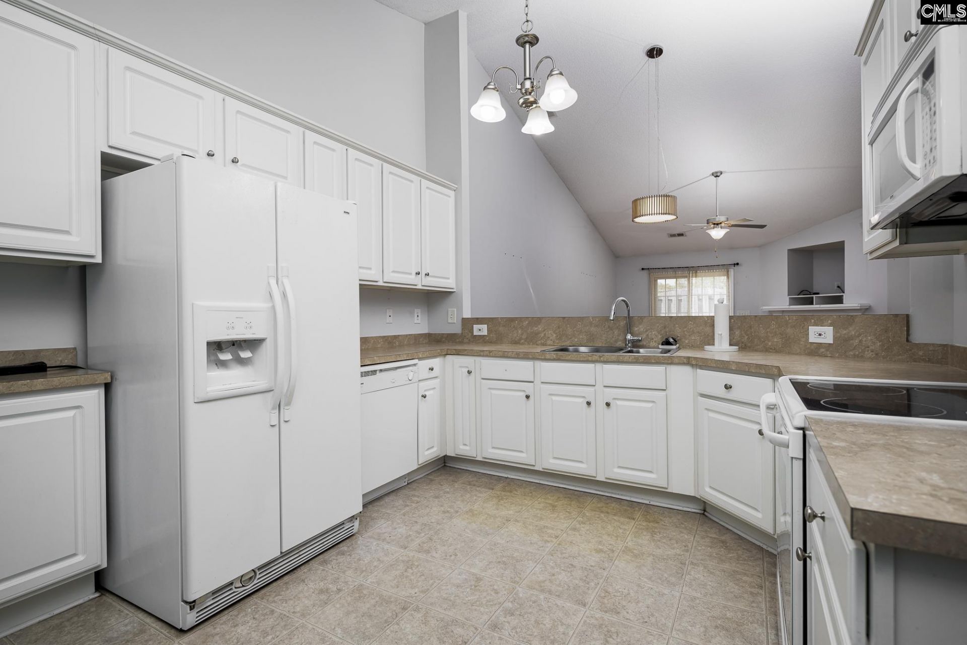 154 Courtside Drive  Photo 4