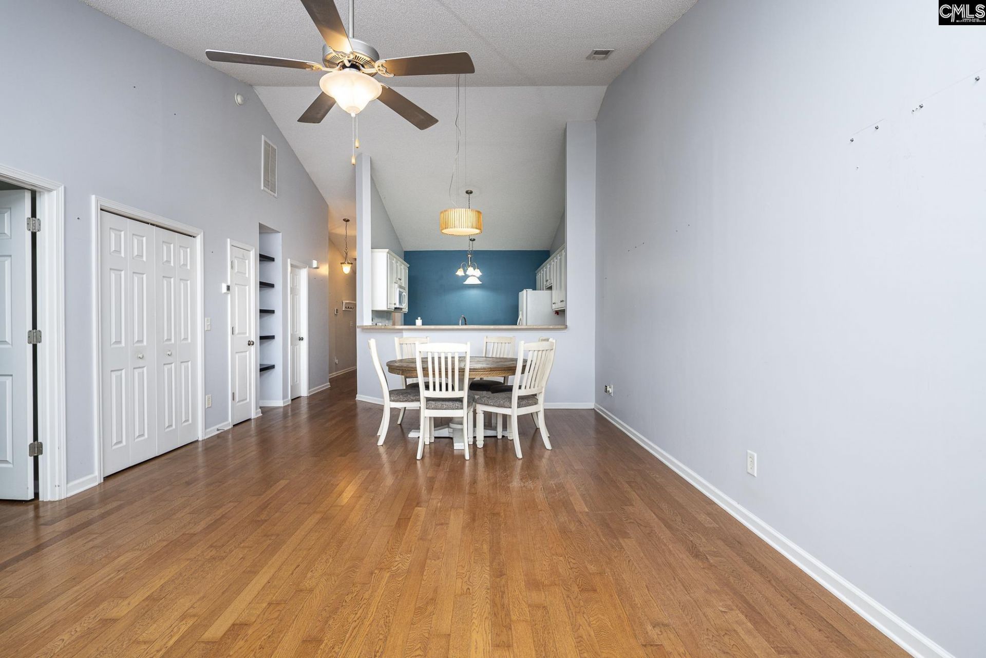 154 Courtside Drive  Photo 5