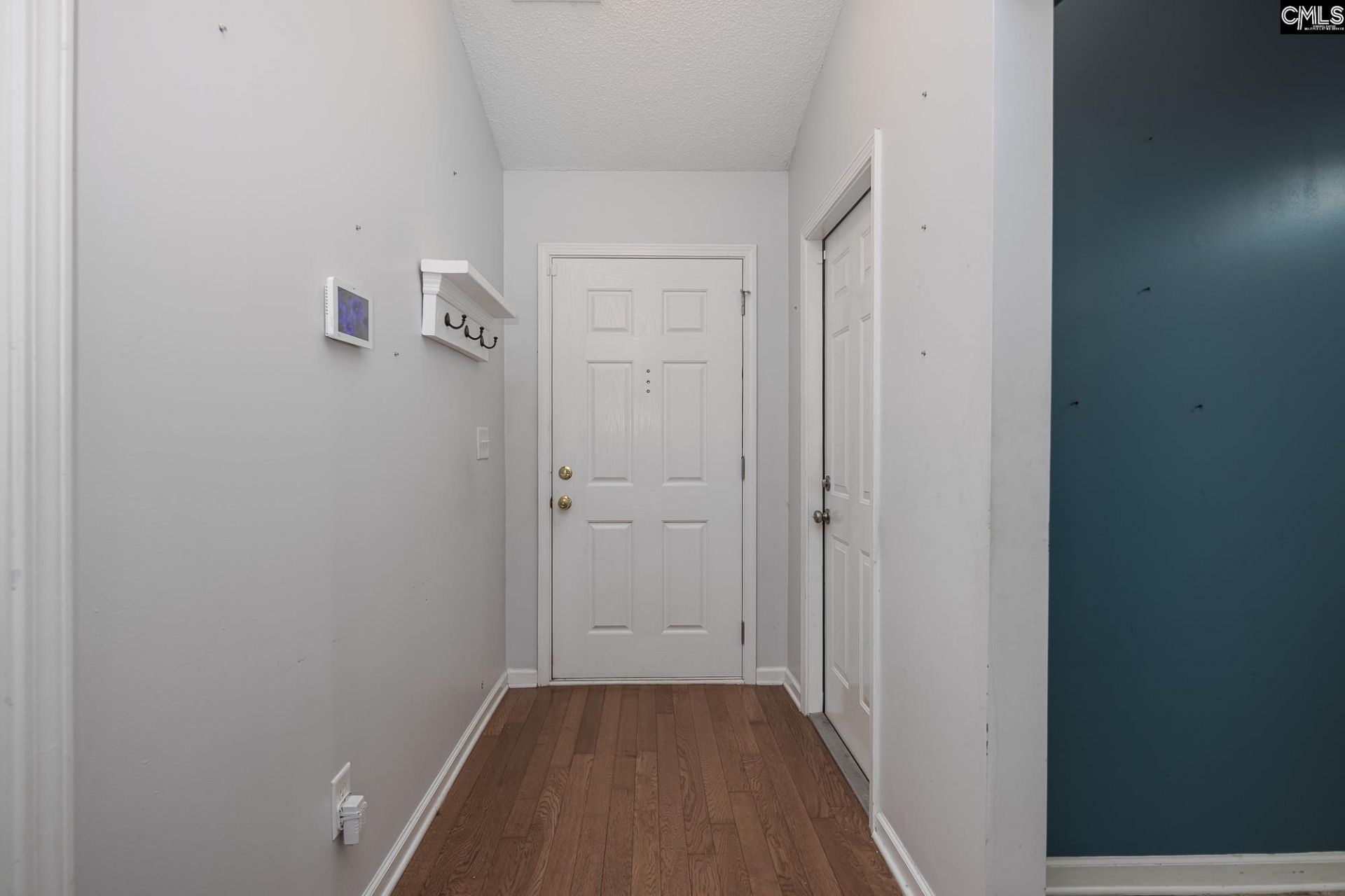 154 Courtside Drive  Photo 6
