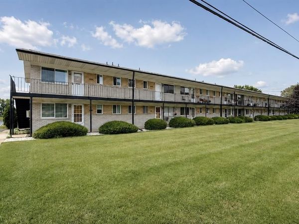 26945 Milford Road, Lyon Twp, MI 48178