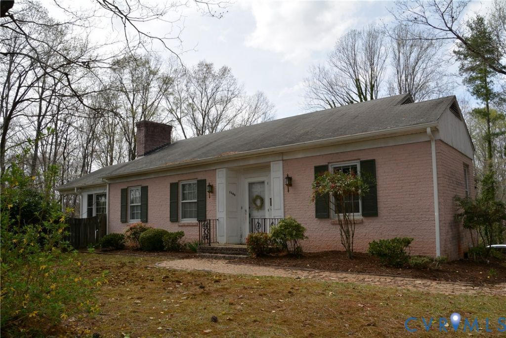 1104 High Street, Farmville, VA 23901 Main Photo