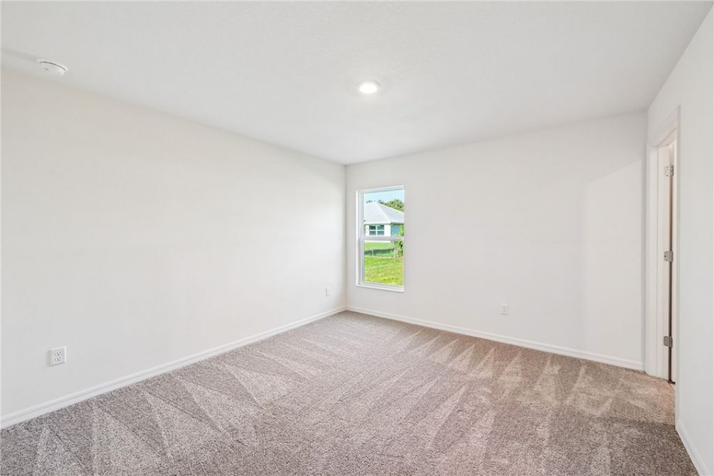8565 104th Court , Vero Beach, FL 32967 Photo