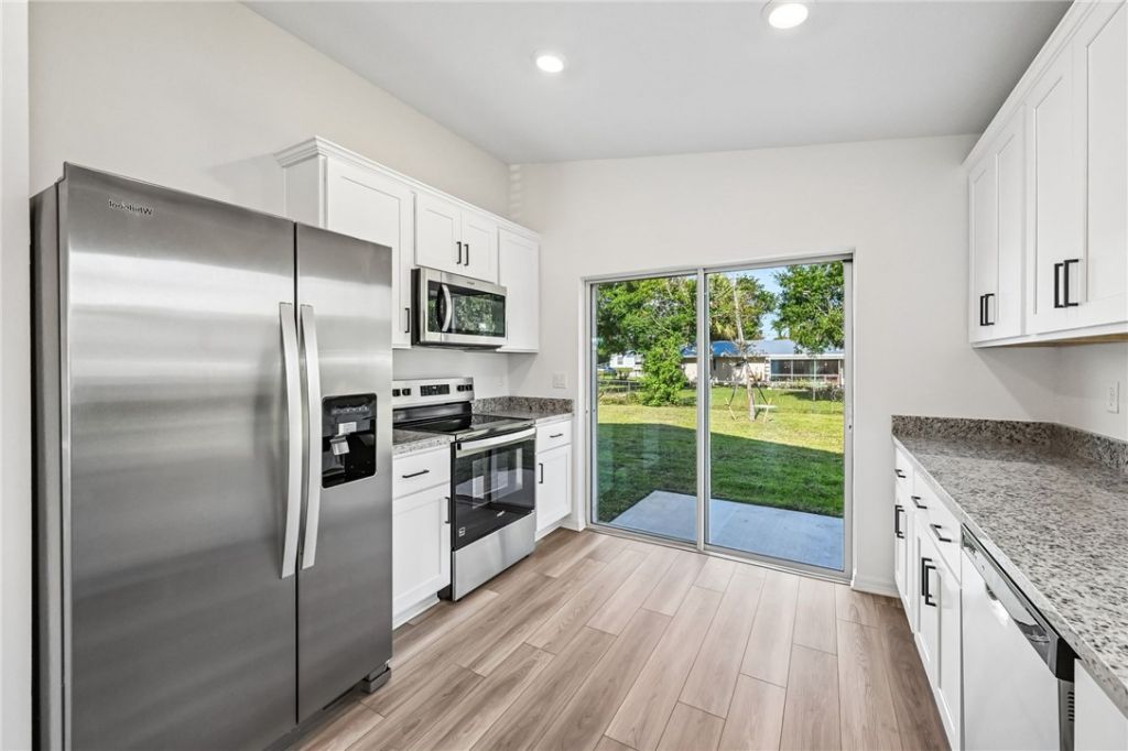 8565 104th Court , Vero Beach, FL 32967 Photo