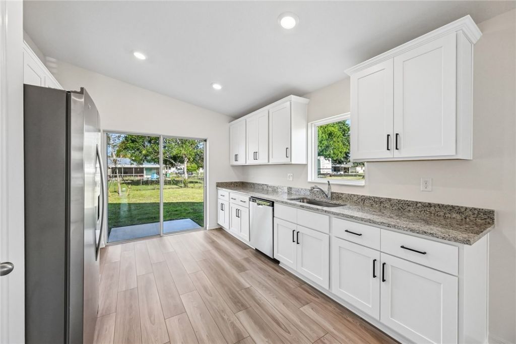 8565 104th Court , Vero Beach, FL 32967 Photo