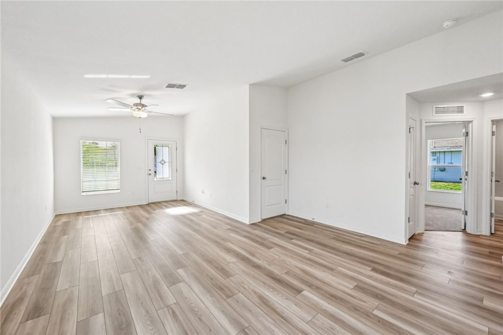 8565 104th Court , Vero Beach, FL 32967 Photo