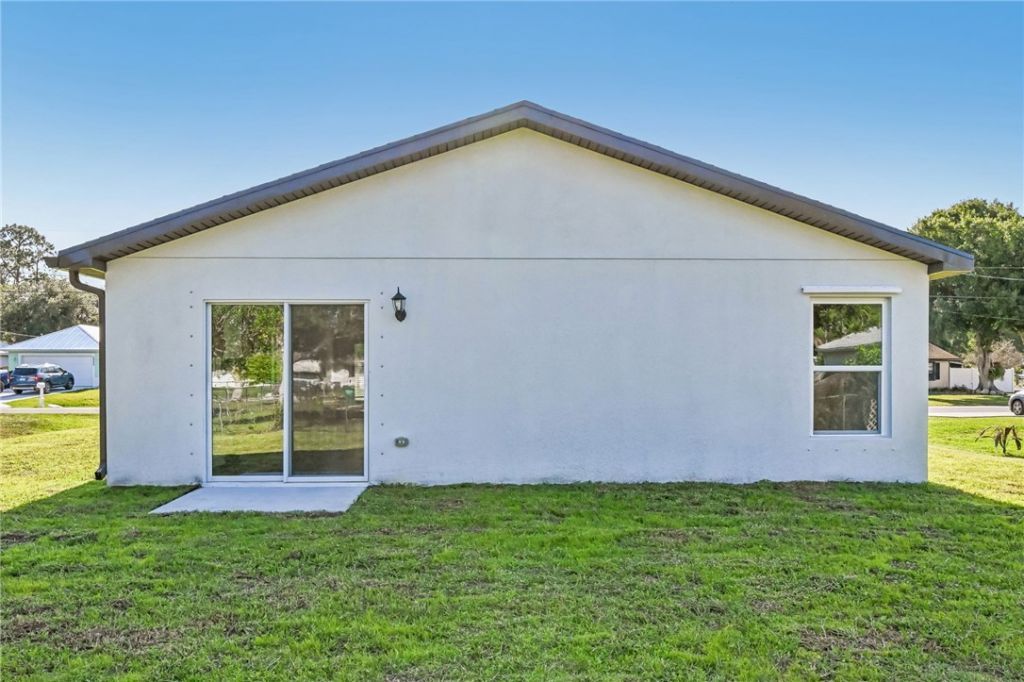 8565 104th Court , Vero Beach, FL 32967 Photo