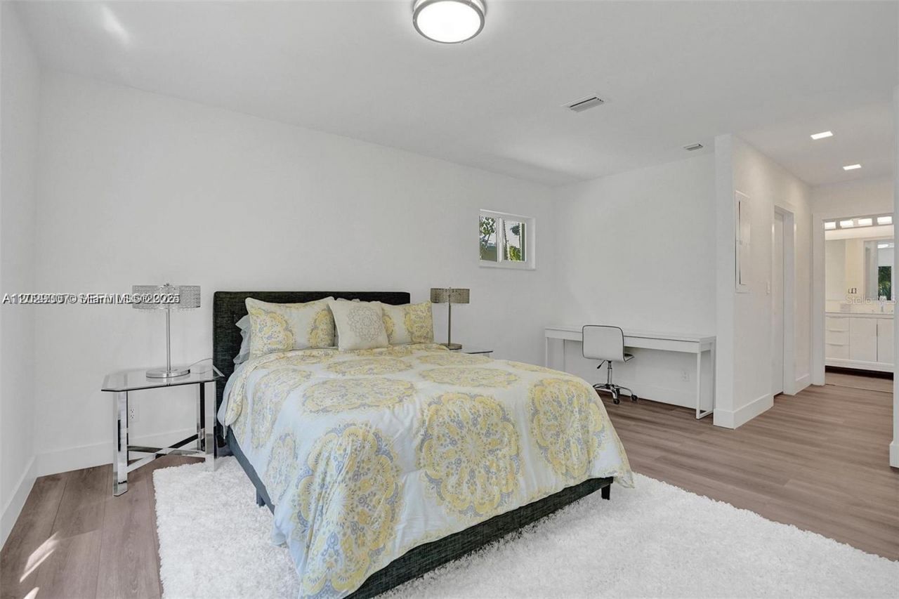 630 NE 52nd Terrace , Miami, FL 33137 Photo