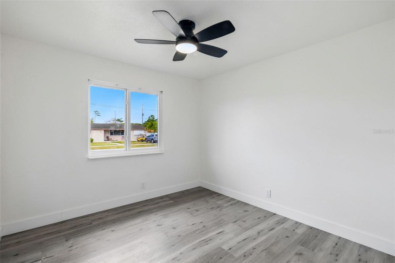 1867 NW 8th Avenue , Homestead, FL 33030 Photo