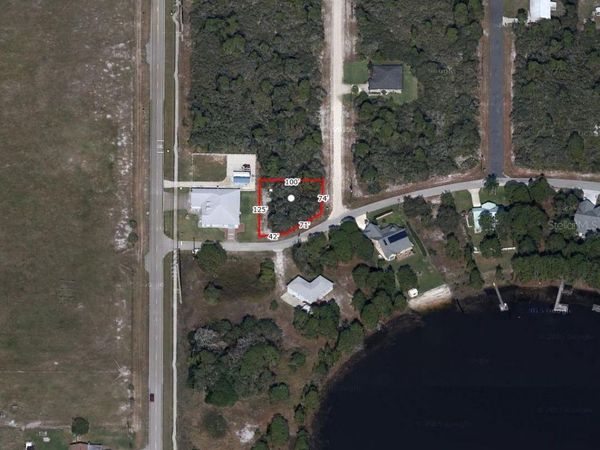 1425 CASEY AVENUE , SEBRING, FL 33872