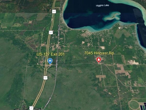 7045 Hillcrest Road, Roscommon, MI 48653