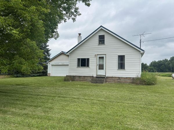 5825 E Dyer Road, Prescott, MI 48756