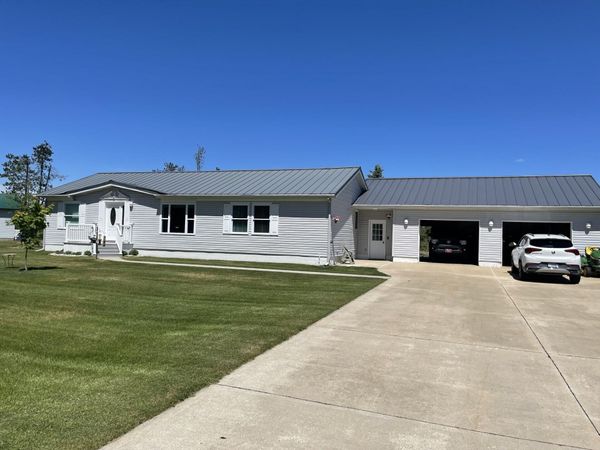 111 Pinecrest Drive, Gaylord, MI 49735