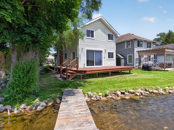 121 N Lakeside Drive, Michigan Center, MI 49254