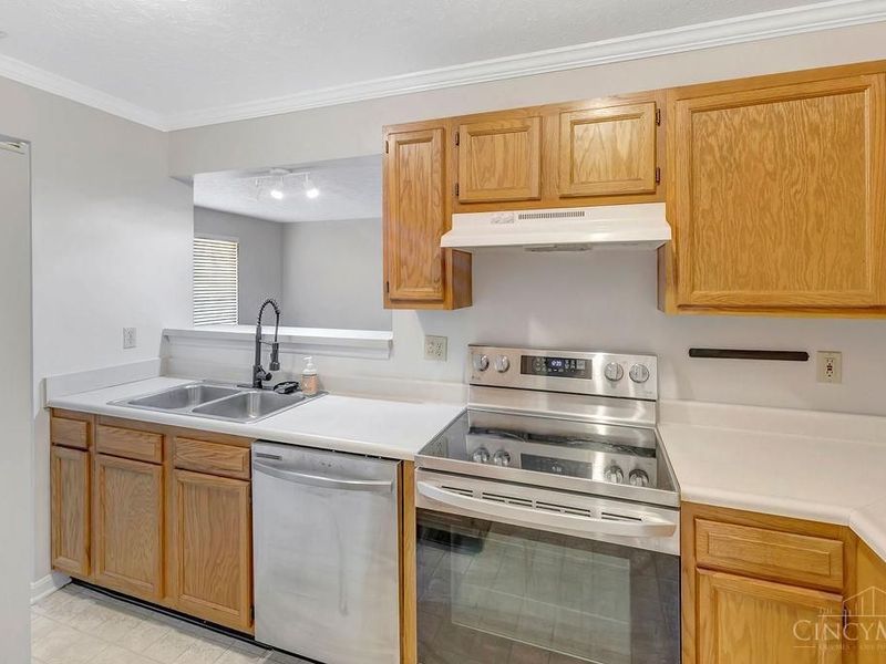 100 Rough Way, Unit 4, Lebanon, OH 45036 Photo 4