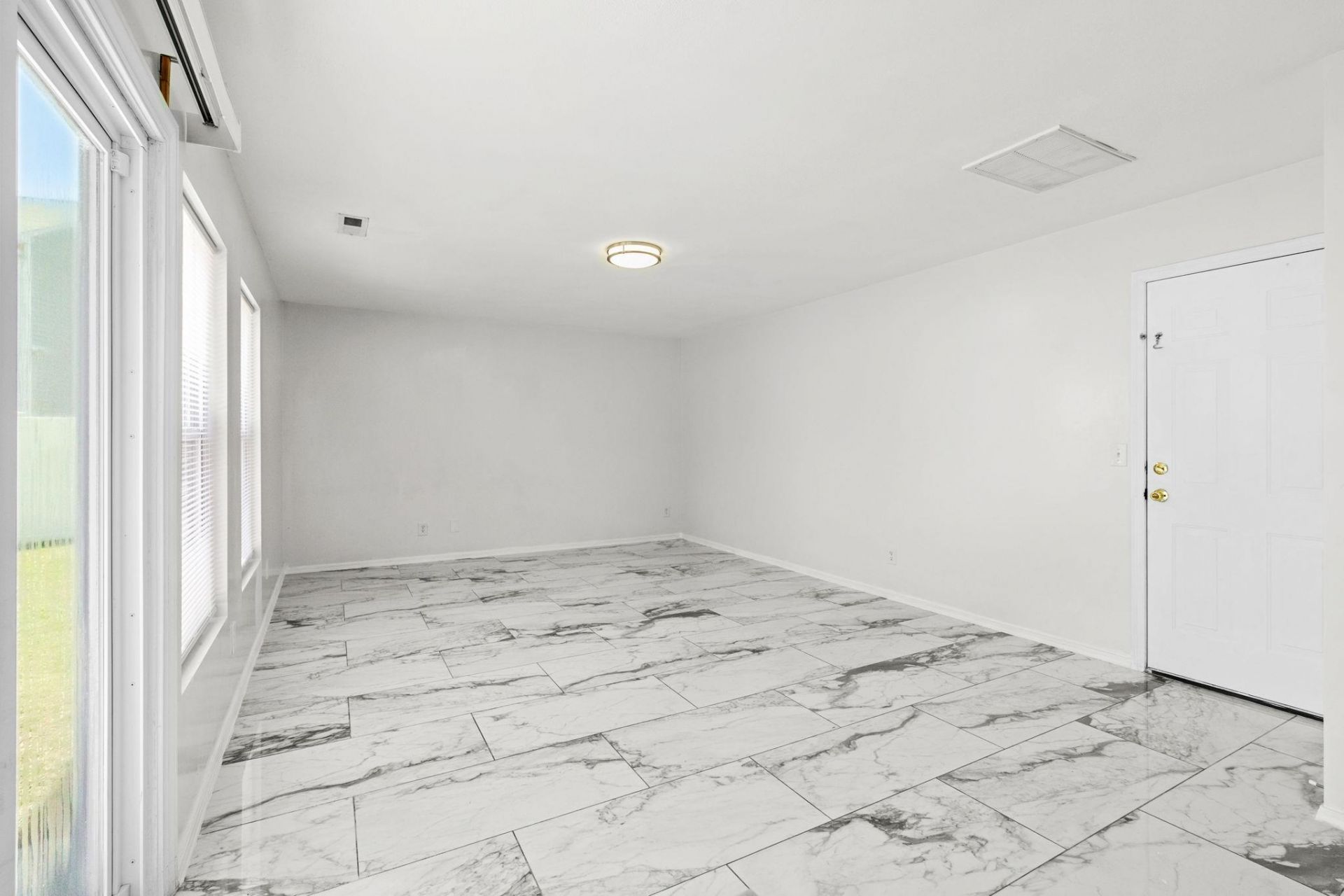 729 Dragon Fly Dr. Photo 11
