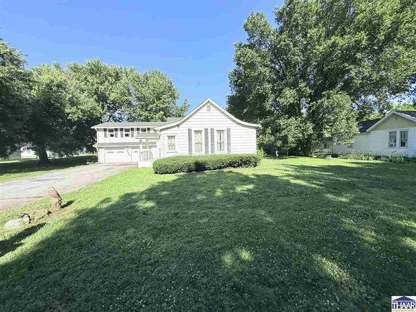 2526 N 6 1/2 Street, Terre Haute, IN 47805