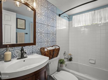 1055 Amico Drive, Sparks, NV 89434 Photo