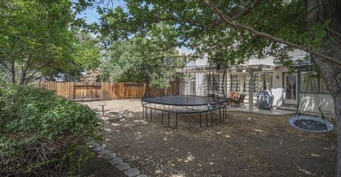 1055 Amico Drive, Sparks, NV 89434 Photo